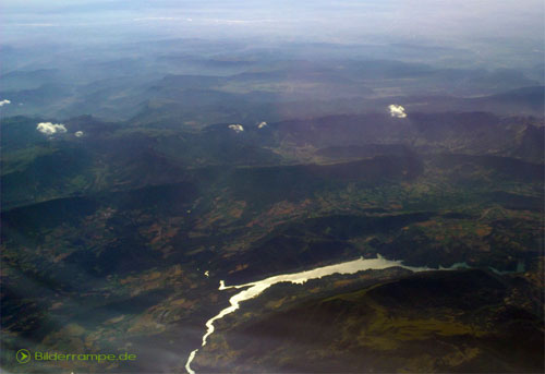 Blick auf die Alpen vom Flugzeug