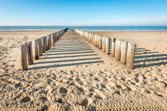 Strand | Foto: Ruud Morijn Photographer/Shutterstock.com ID:379147141