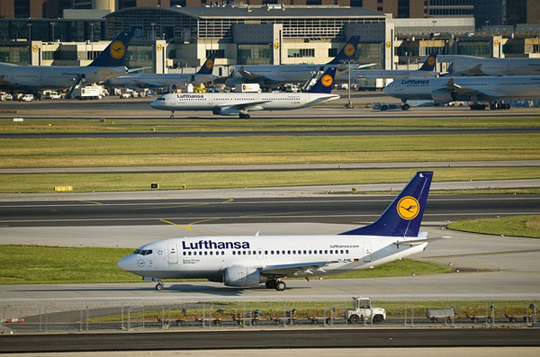 Lufthansa Flugzeuge am FRA | Foto: Mr_Worker, pixabay.com, Pixabay License